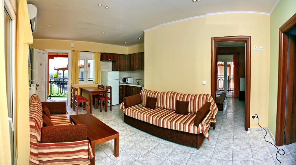 Yakinthos Garden Apartment Anaxos Luaran gambar